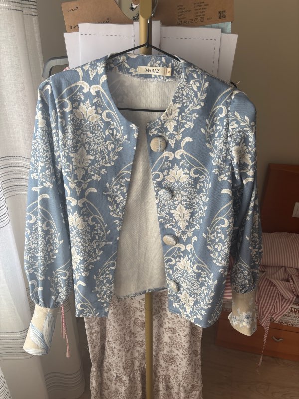 Chaqueta Azul flores